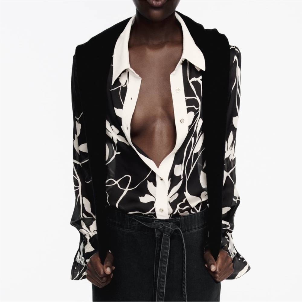 ZARA Black and White Floral Women's Top - Picture 3 of 3